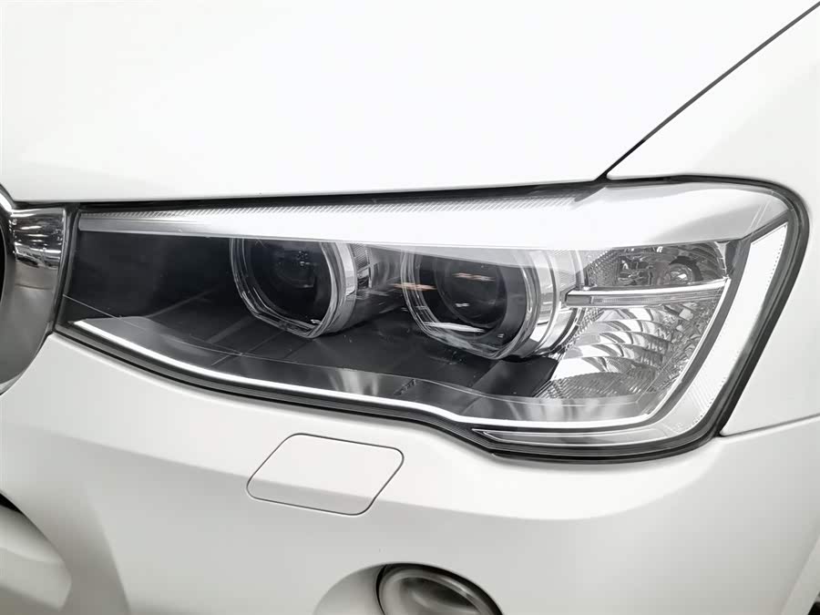 BMW X4 2017 car image #8