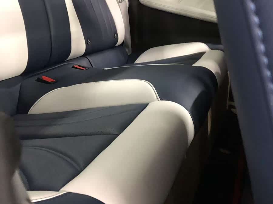 哪吒汽车 哪吒GT 2023 汽车图片 #8