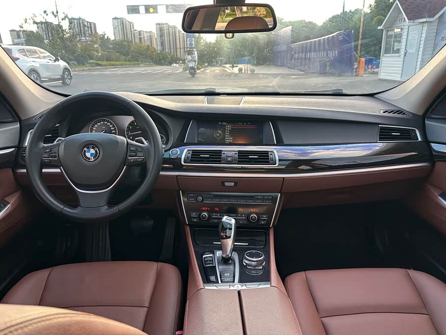 BMW 5 Series GT 2014 #8 BMW 5 Series GT 2014 immagine di auto #8