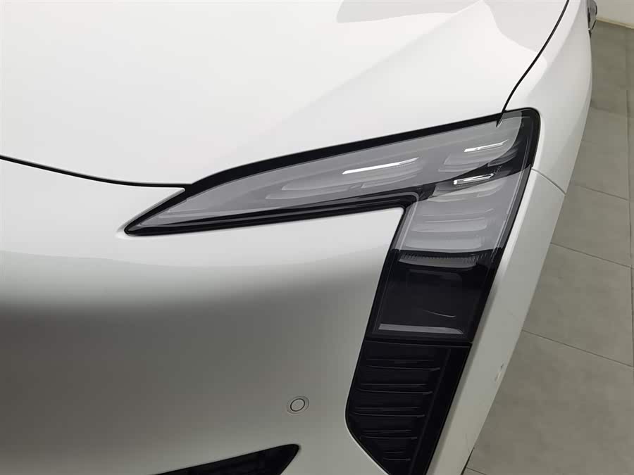 HongQi EH7 2024 #8 HongQi EH7 2024 car image #8