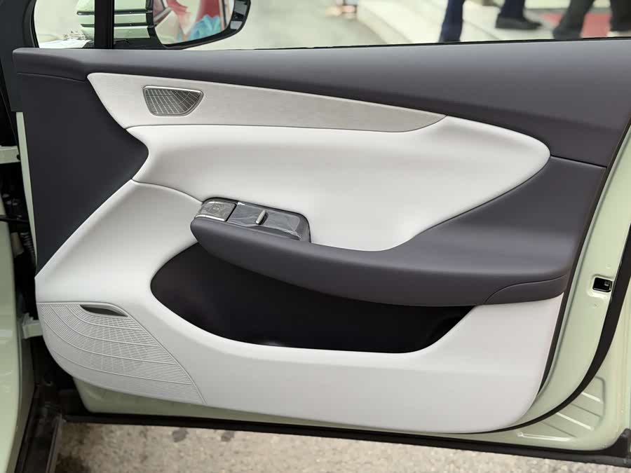 HongQi TianGong 05 2025 car image #8