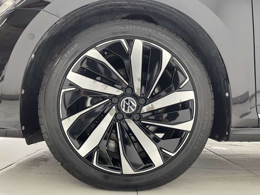 Volkswagen Passat 2022 car image #8
