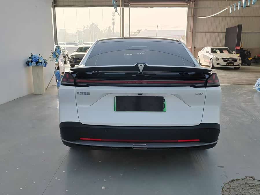 Deepal L07 2024 #8 Deepal L07 2024 car image #8