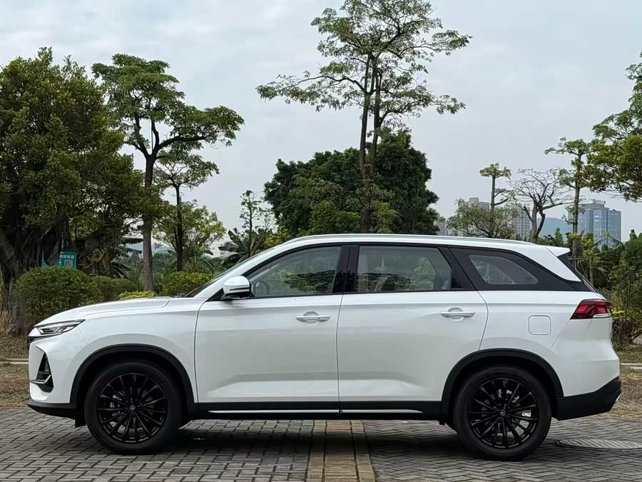 Changan CS75 PRO 2025 #8 Changan CS75 PRO 2025 imagen de coche #8