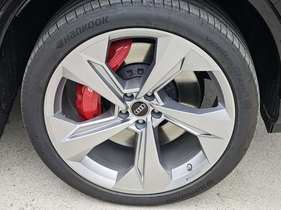 Audi SQ7 #8 Audi SQ7 car image #8