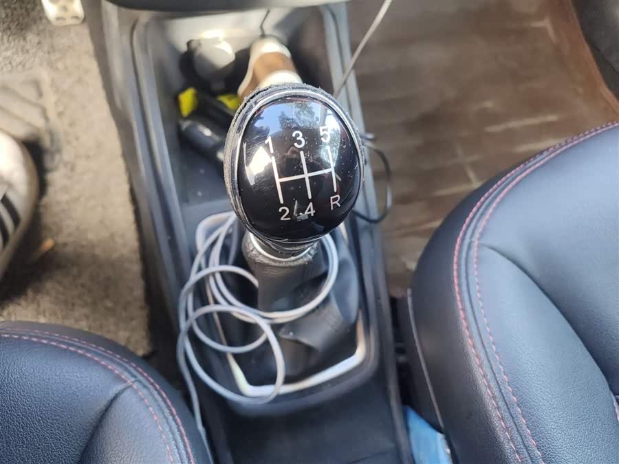 Haval H1 2016 imagem de carro #8