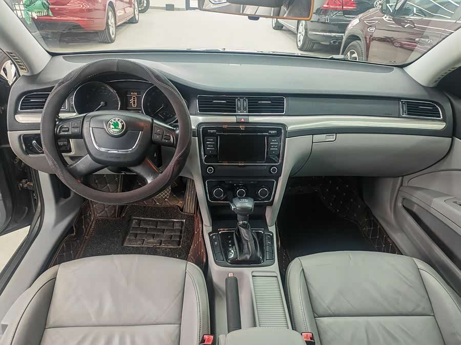 Skoda Superb 2012 imagen de coche #8