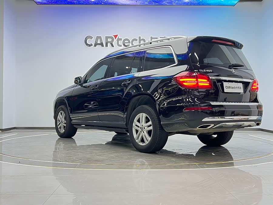 Mercedes-Benz GLS Class 2018 immagine di auto #8