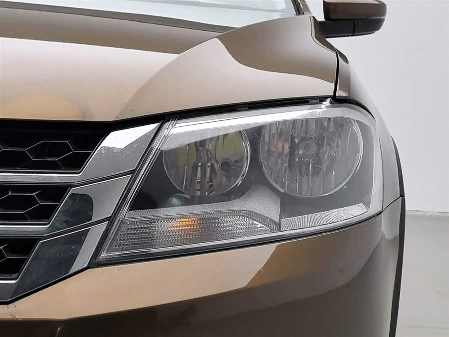 Volkswagen Cross Lavida 2014 immagine di auto #8