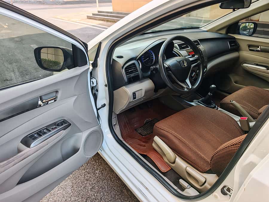 Honda City Classic 2012 immagine di auto #8