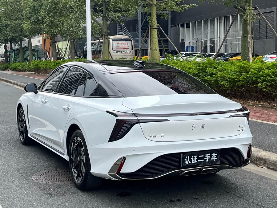 HongQi H6 2024 car image #8