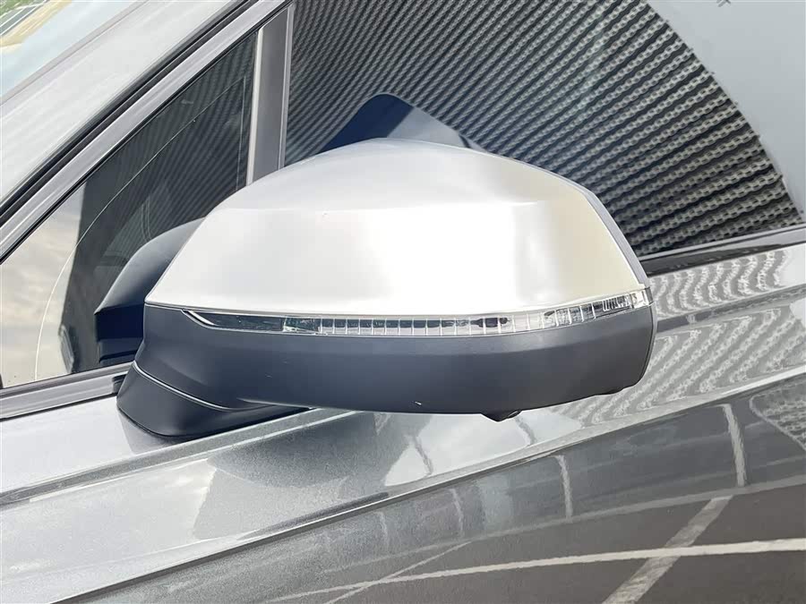 Audi SQ7 2024 immagine di auto #8