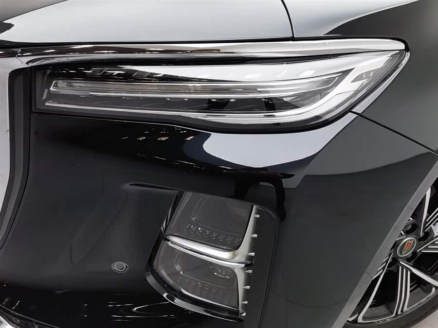 HongQi H5 PHEV 2025 #8 HongQi H5 PHEV 2025 car image #8