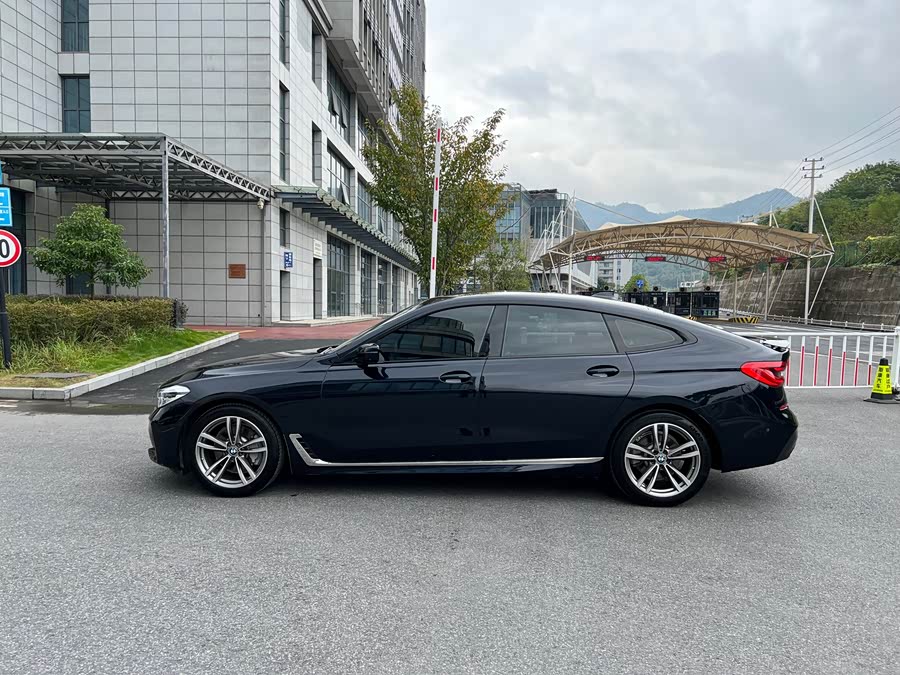 BMW 6 Series 2019 #8 BMW 6 Series 2019 imagem de carro #8
