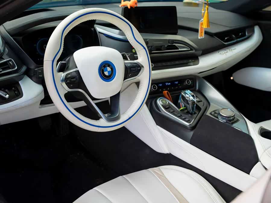 BMW i8 2016 car image #8