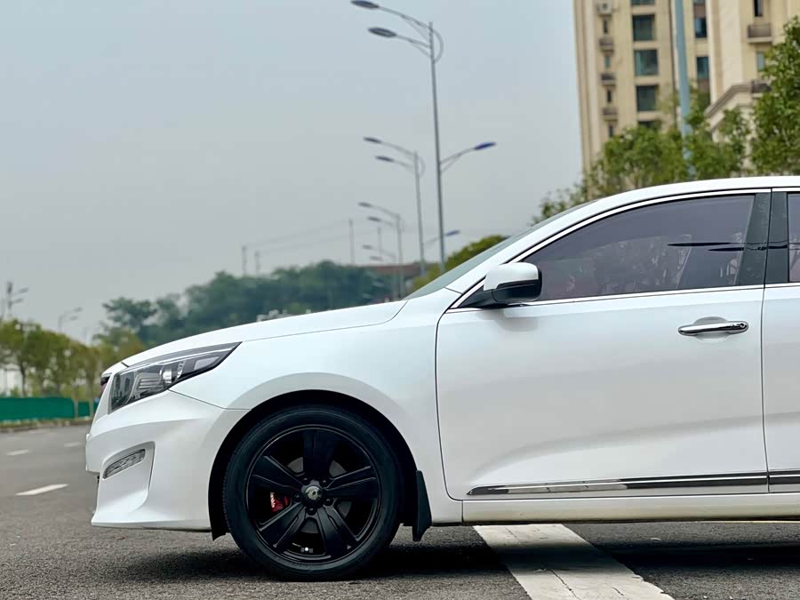 Kia K5 2018 imagem de carro #8