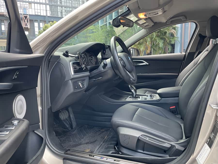 BMW 1 Series 2021 #8 BMW 1 Series 2021 car image #8