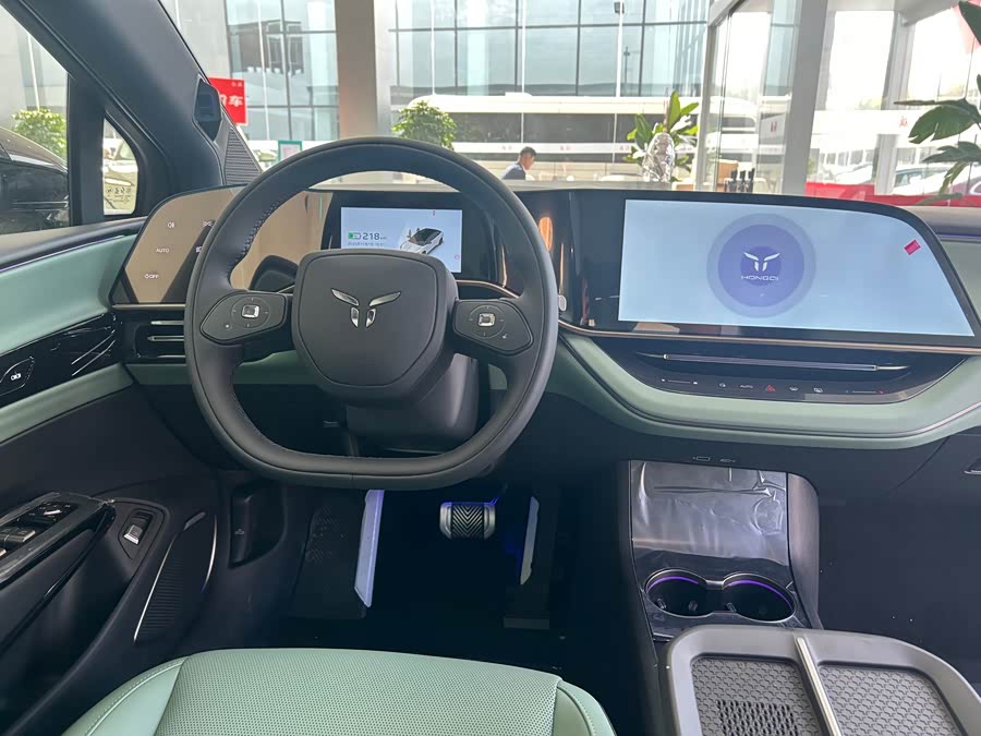 HongQi EH7 2025 #8 HongQi EH7 2025 car image #8
