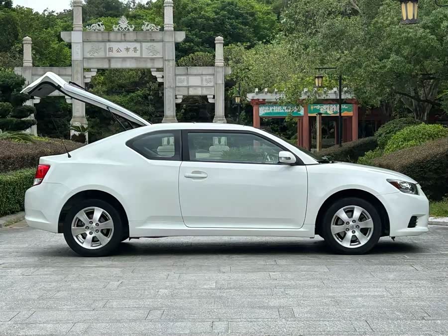 Toyota Zelas 2013 #8 Toyota Zelas 2013 car image #8