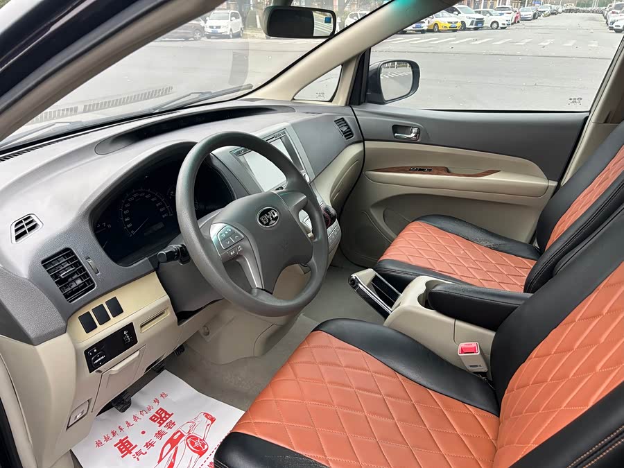 BYD M6 2016 #8 BYD M6 2016 car image #8