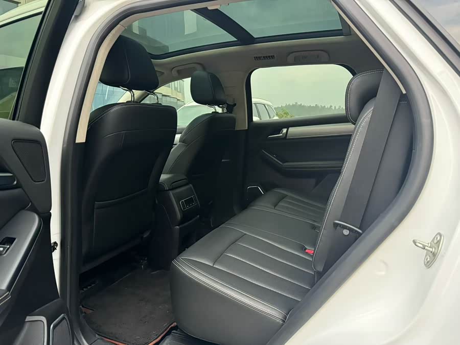 BYD Tang 2018 car image #8