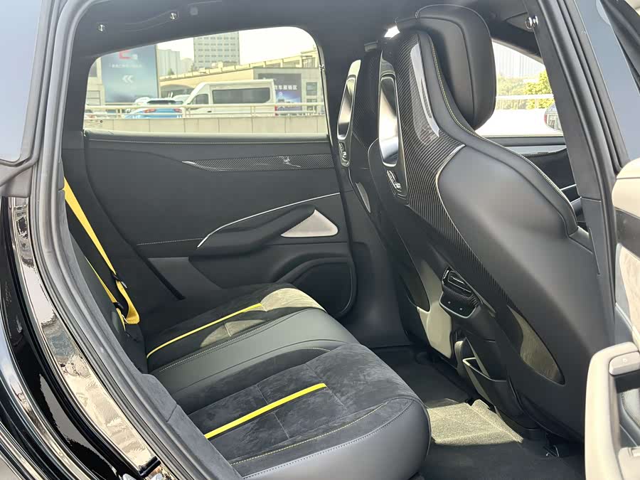 小米汽车 小米SU7 Ultra 2025 汽车图片 #8