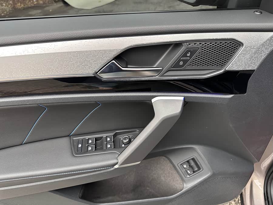 Volkswagen Tayron GTE 2021 immagine di auto #8