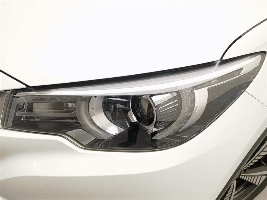 MG EZS Electric 2019 #8 MG EZS Electric 2019 car image #8