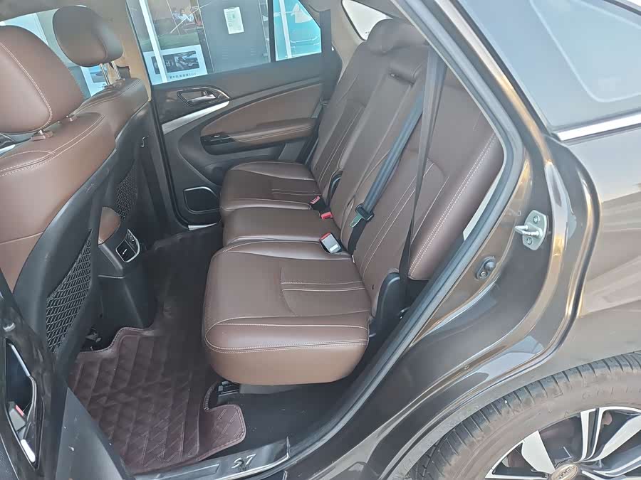BYD S7 2017 car image #8
