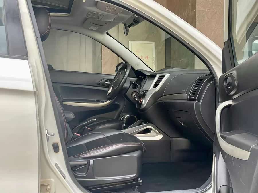 Changan CS35 2014 car image #8