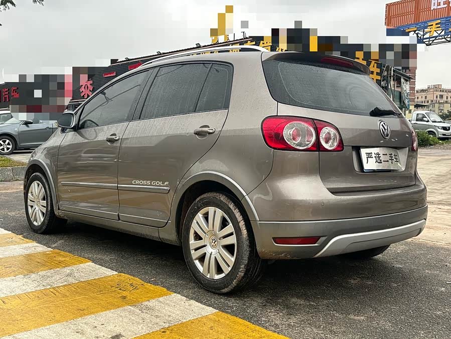 Volkswagen Golf (Imported) 2013 изображение автомобиля #8