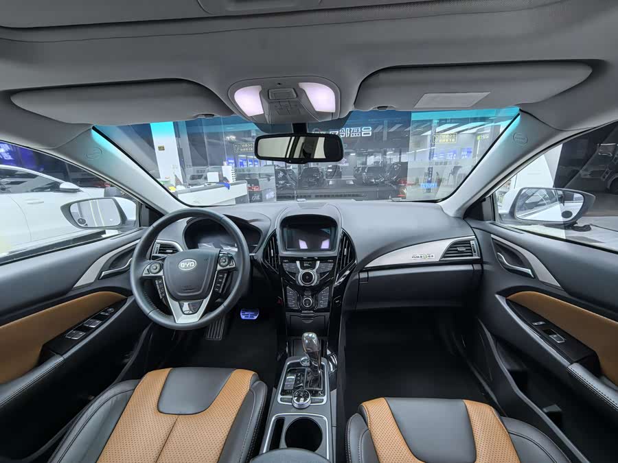 BYD Qin New Energy 2016 car image #8