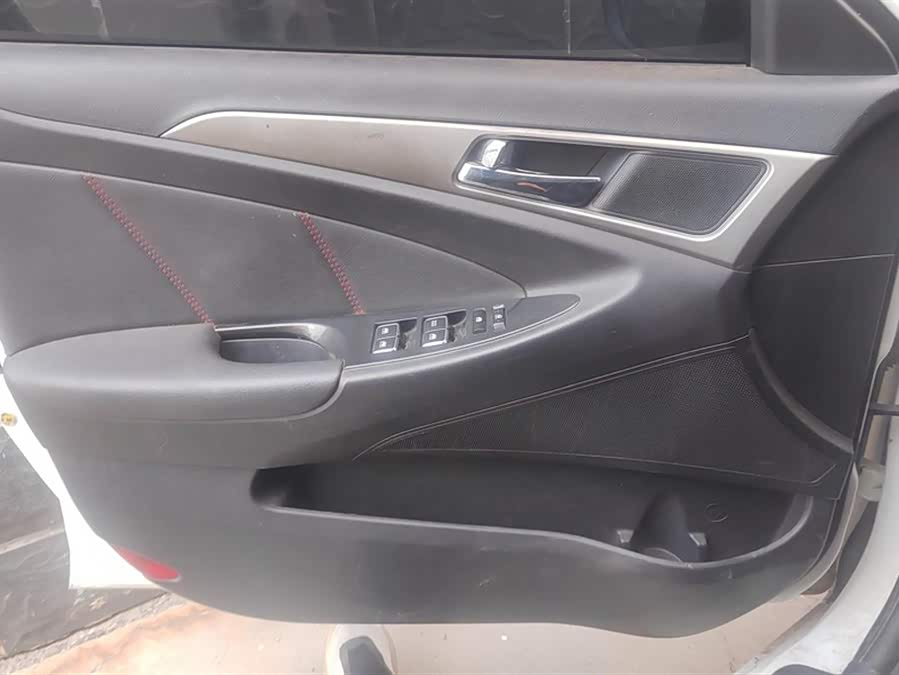 Changan Eado XT 2016 car image #8