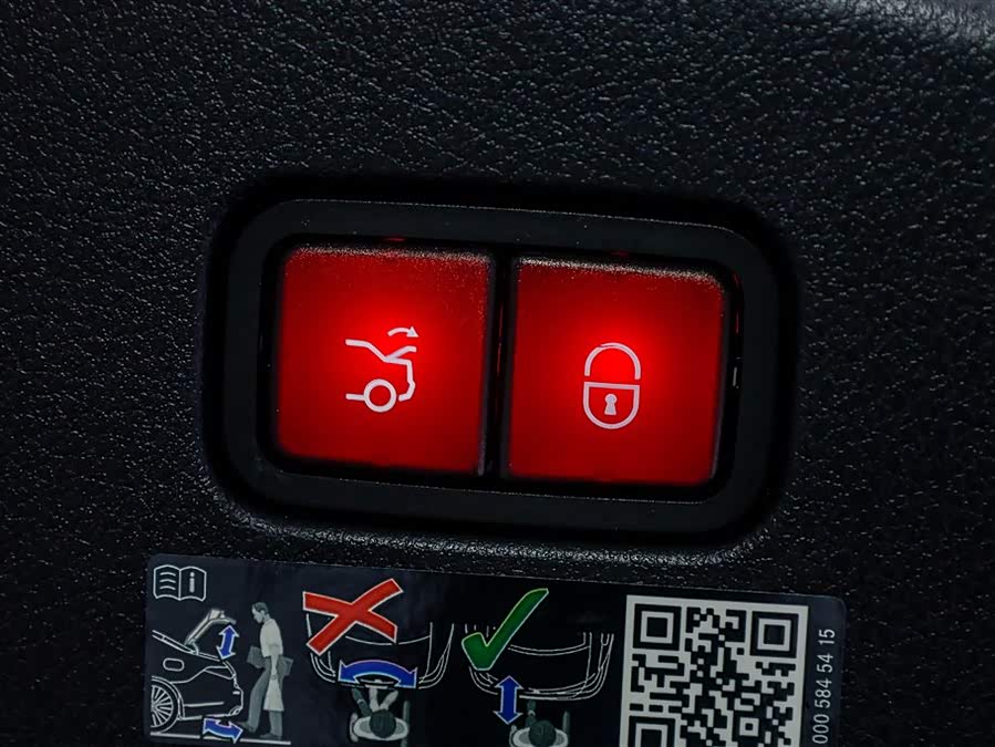 Mercedes-Benz CLE Class 2024 car image #8