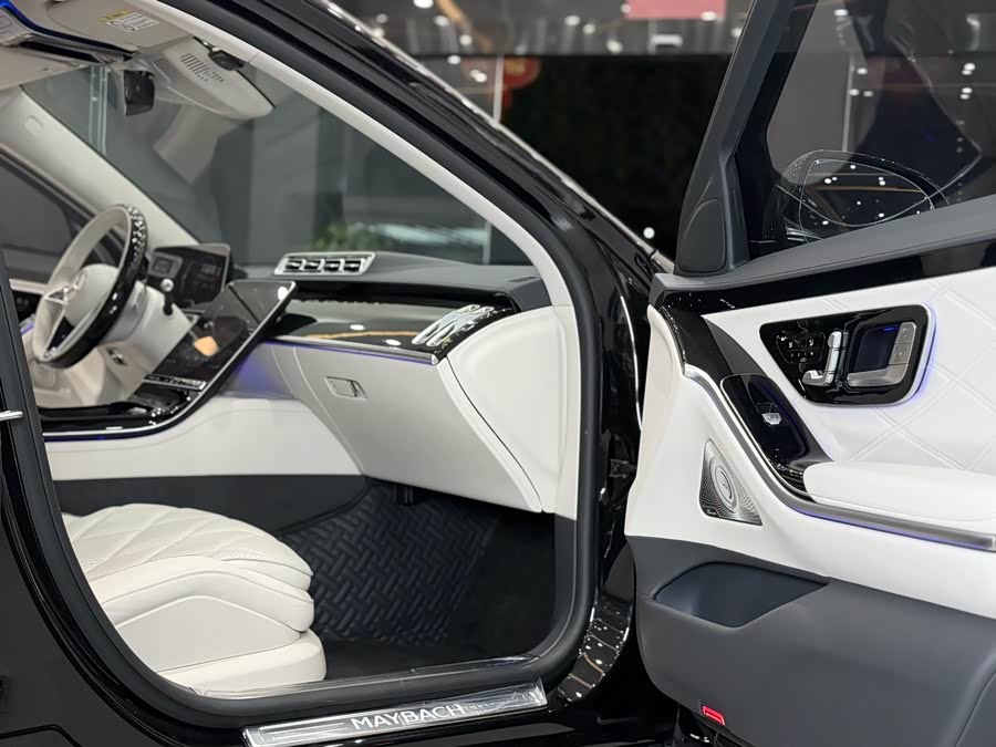 Mercedes-Benz Maybach S Class 2023 car image #8