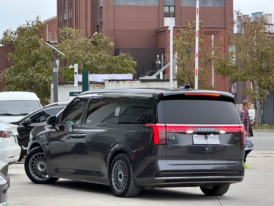 Volkswagen Phideon 2023 immagine di auto #8