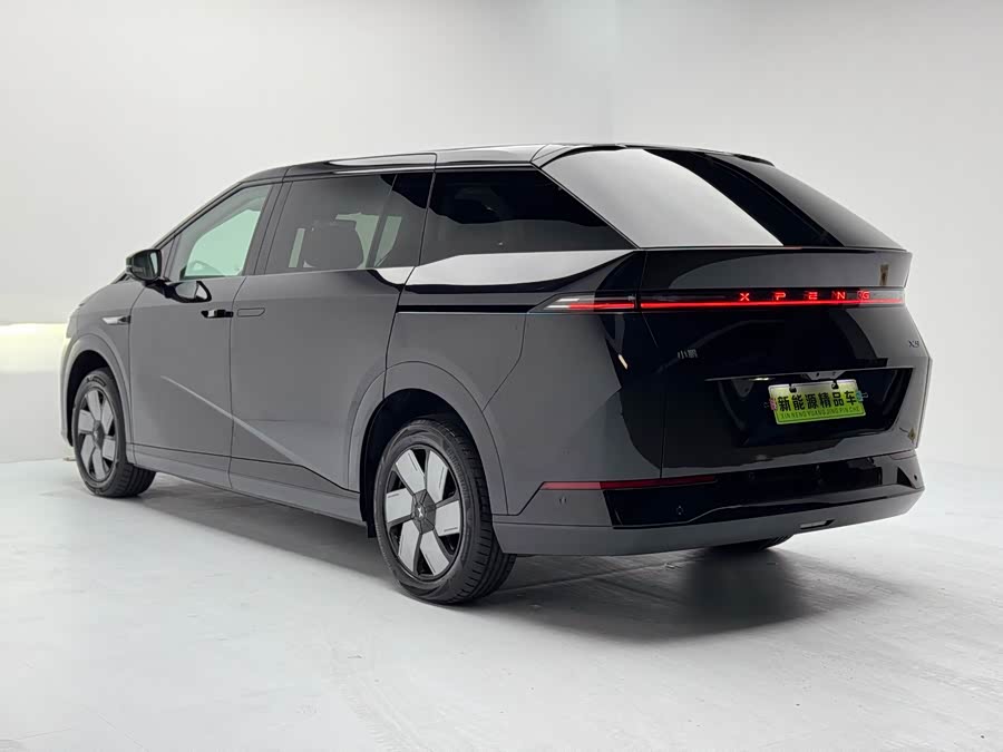 Xpeng X9 2025 imagem de carro #8