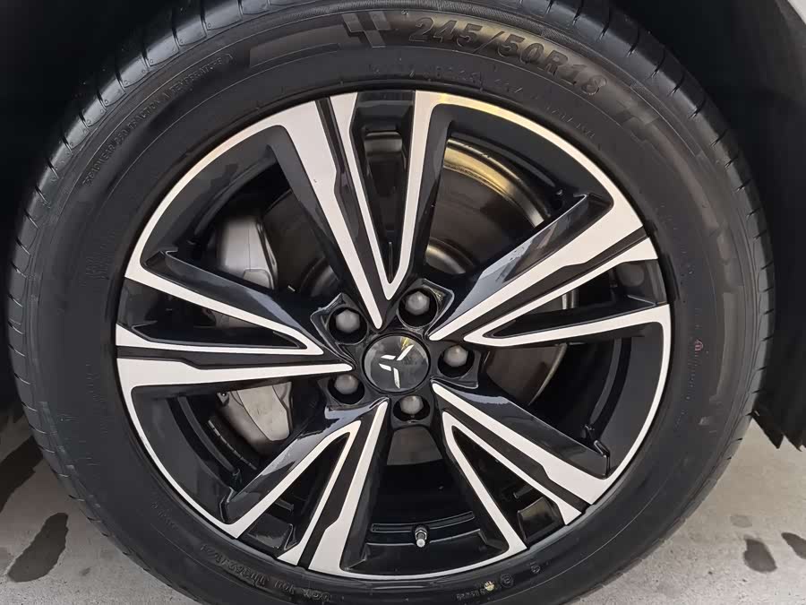 HongQi EH7 2024 #8 HongQi EH7 2024 car image #8