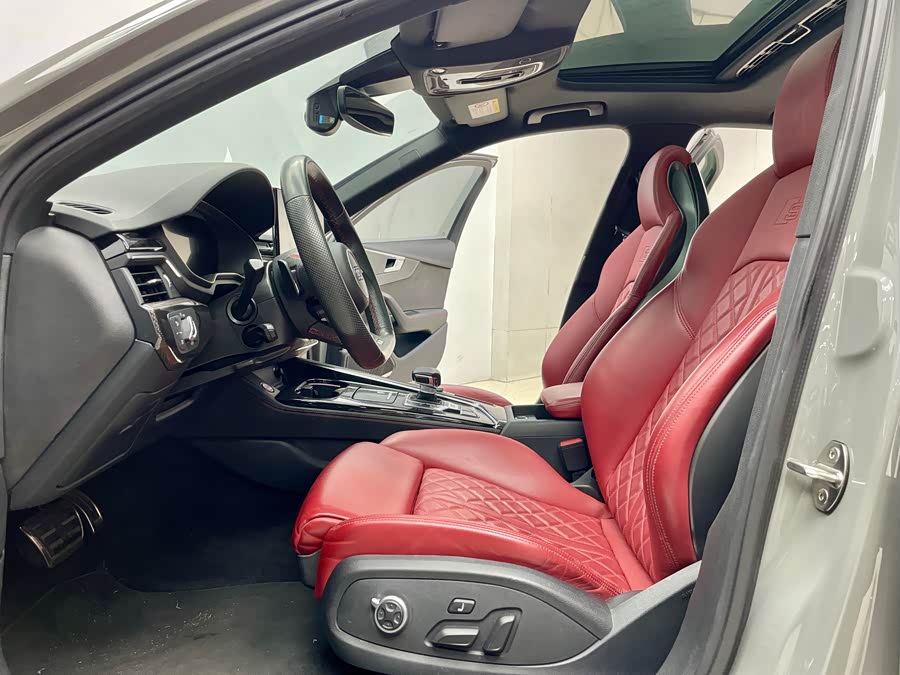 Audi S4 2020 car image #8