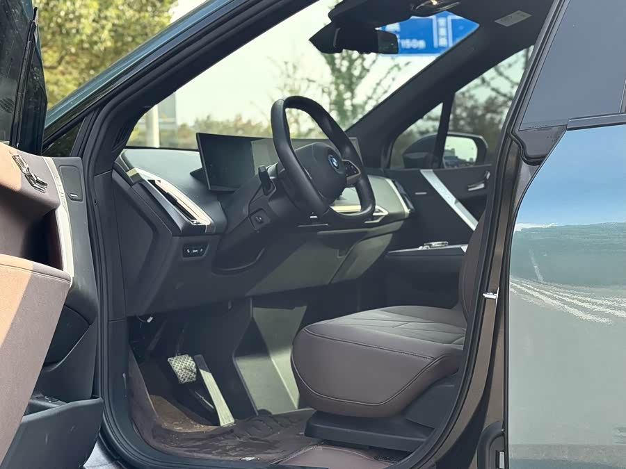 BMW iX 2024 #8 BMW iX 2024 car image #8