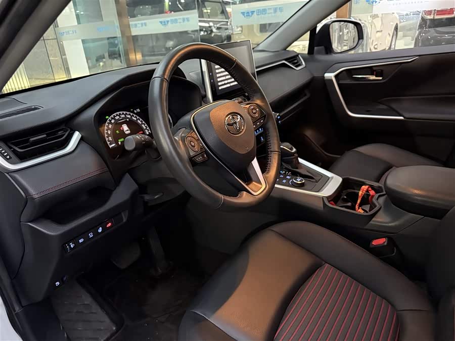 Toyota RAV4 Hybird E+ 2021 #8 Toyota RAV4 Hybird E+ 2021 car image #8