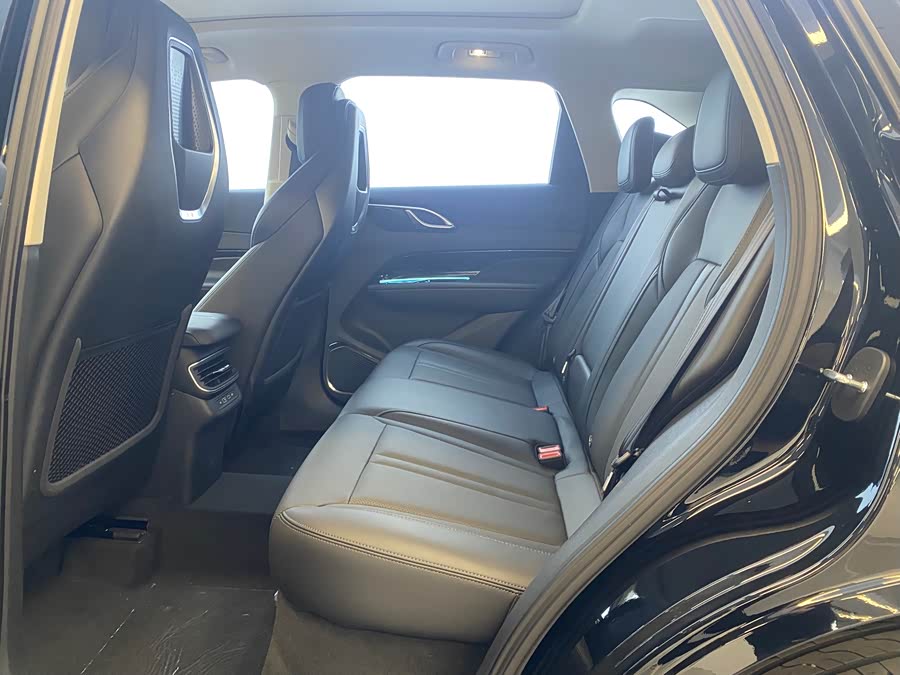 HongQi HS3 PHEV 2024 #8 HongQi HS3 PHEV 2024 car image #8