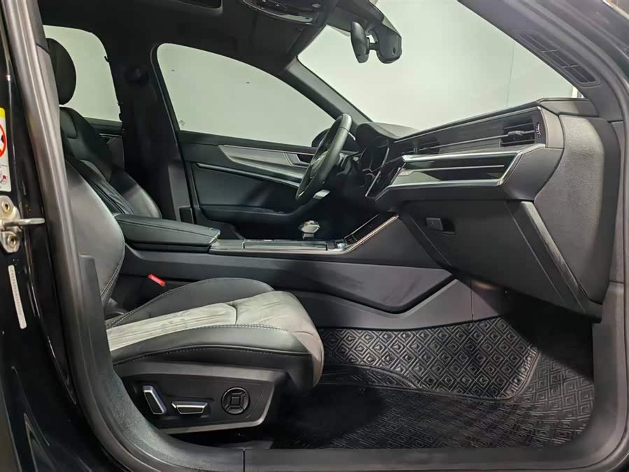 Audi A6L New Energy 2023 #8 Audi A6L New Energy 2023 car image #8