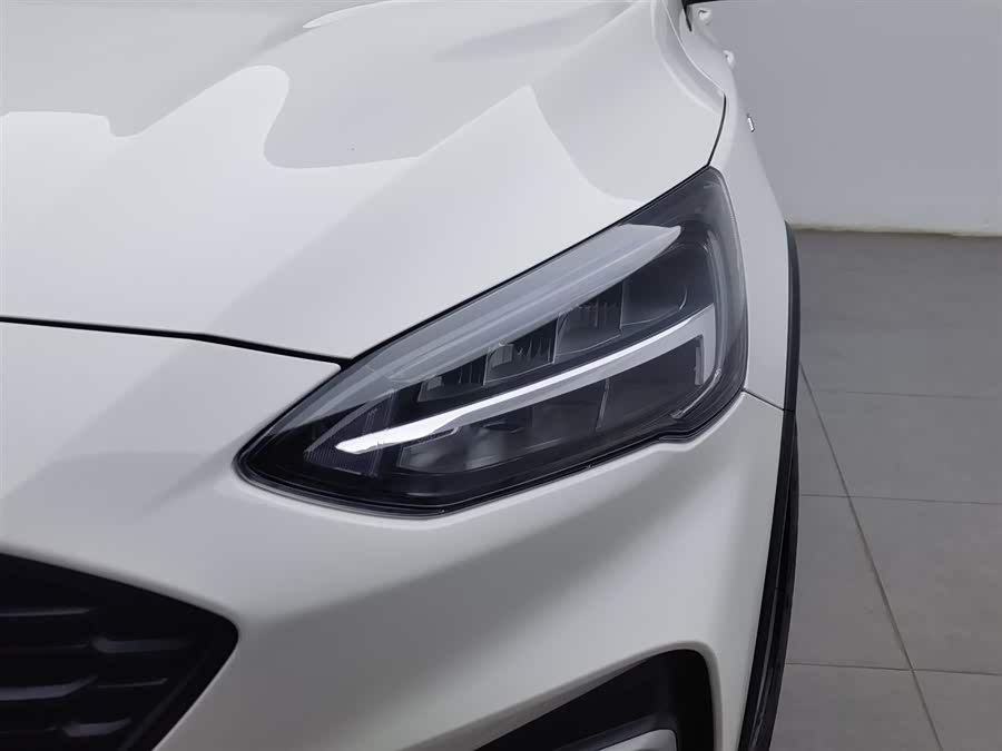 Ford Focus Active 2021 #8 Ford Focus Active 2021 car image #8