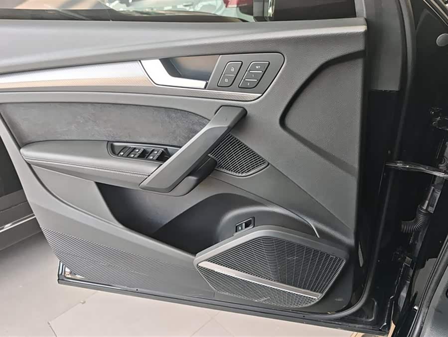 Audi Q5L Sportback 2023 #8 Audi Q5L Sportback 2023 car image #8