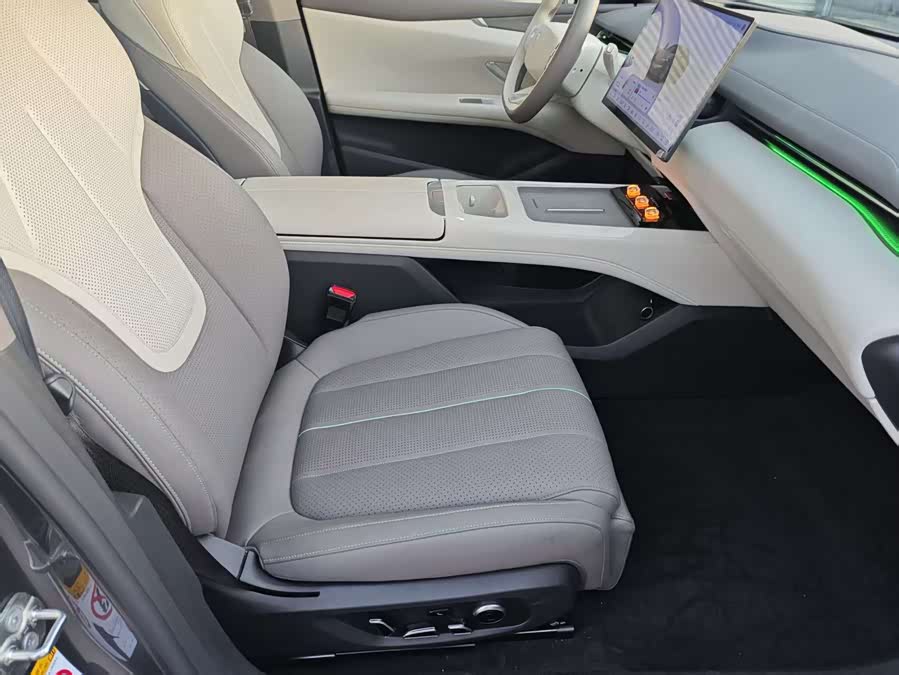 Deepal L07 2024 изображение автомобиля #8