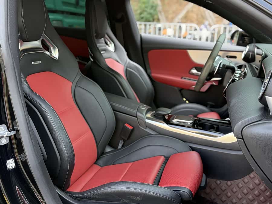 Mercedes-Benz CLA AMG 2023 imagem de carro #8