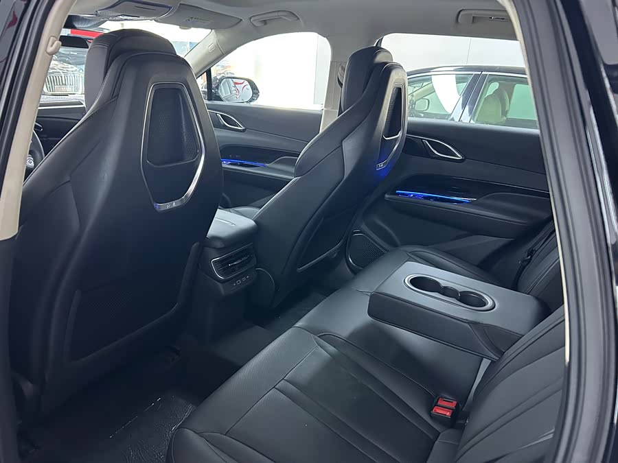 HongQi HS3 PHEV 2024 car image #8