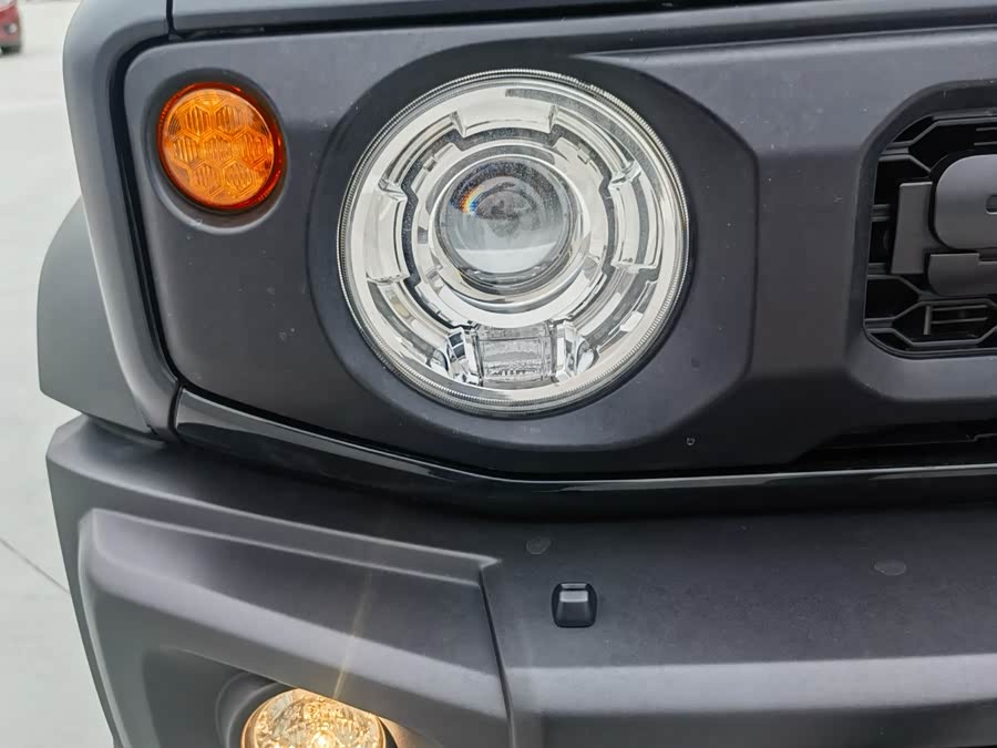 Suzuki Swift 2015 car image #8