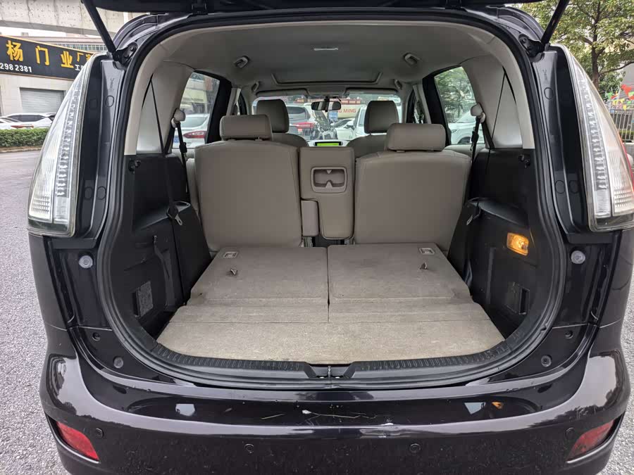 马自达 马自达5 2010 汽车图片 #8